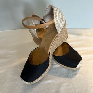 White Mountain Mamba, Black and Tan Espadrilles with wedge heel. In original box